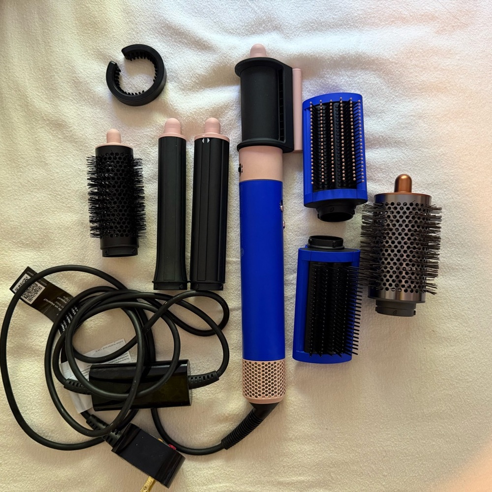 Dyson Airwrap blue and pink